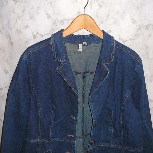 Denim Jean Jacket Coat St. John's Bay size XL Long Sleeve - Picture 2 of 8